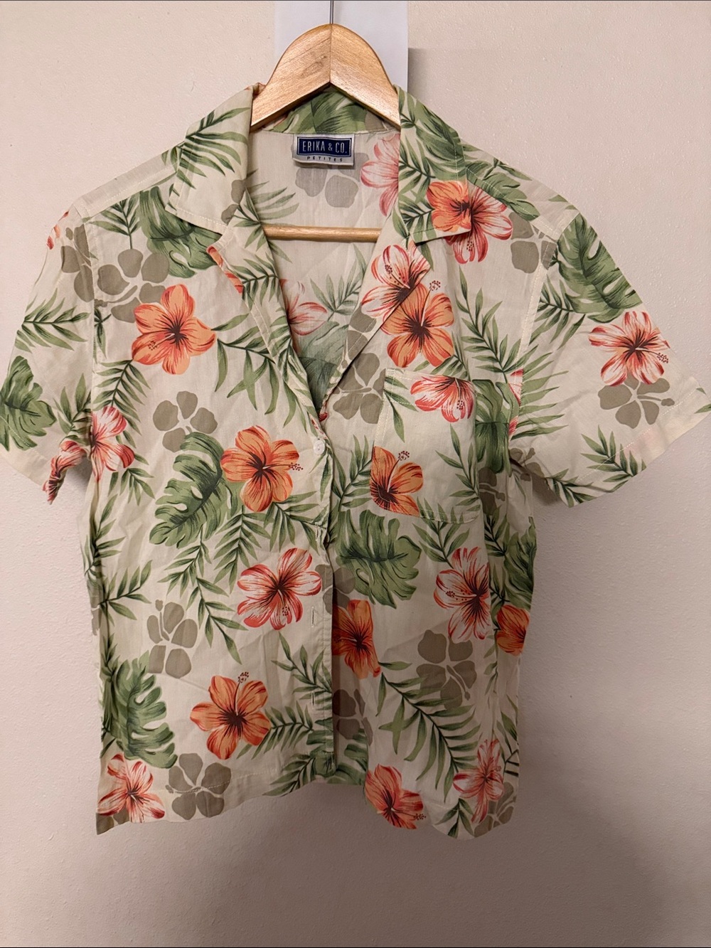 Erika Boys Short-Sleeve Cream Hawaiian Shirt B15